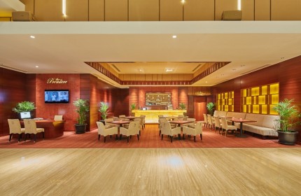 RESINDA PARK MALL